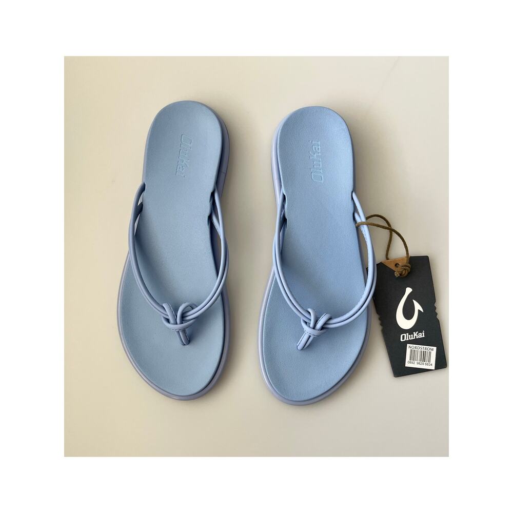 NWT OluKai Womens Sz 6 AKA Flip Flop Cushioned Sandals in Cloud Blue Beach